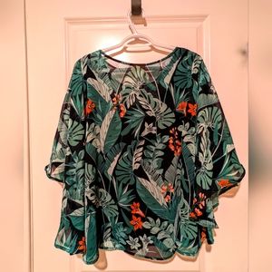 Butterfly jungle print top XL Never Worn
